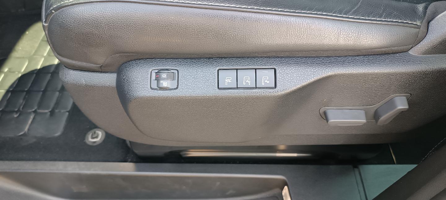 Toyota PROACE VERSO Executive Standheizung