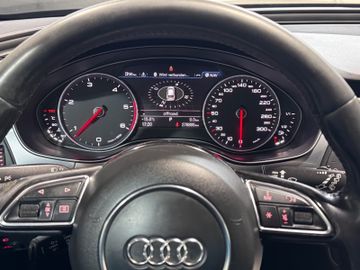 Audi A6 - 6