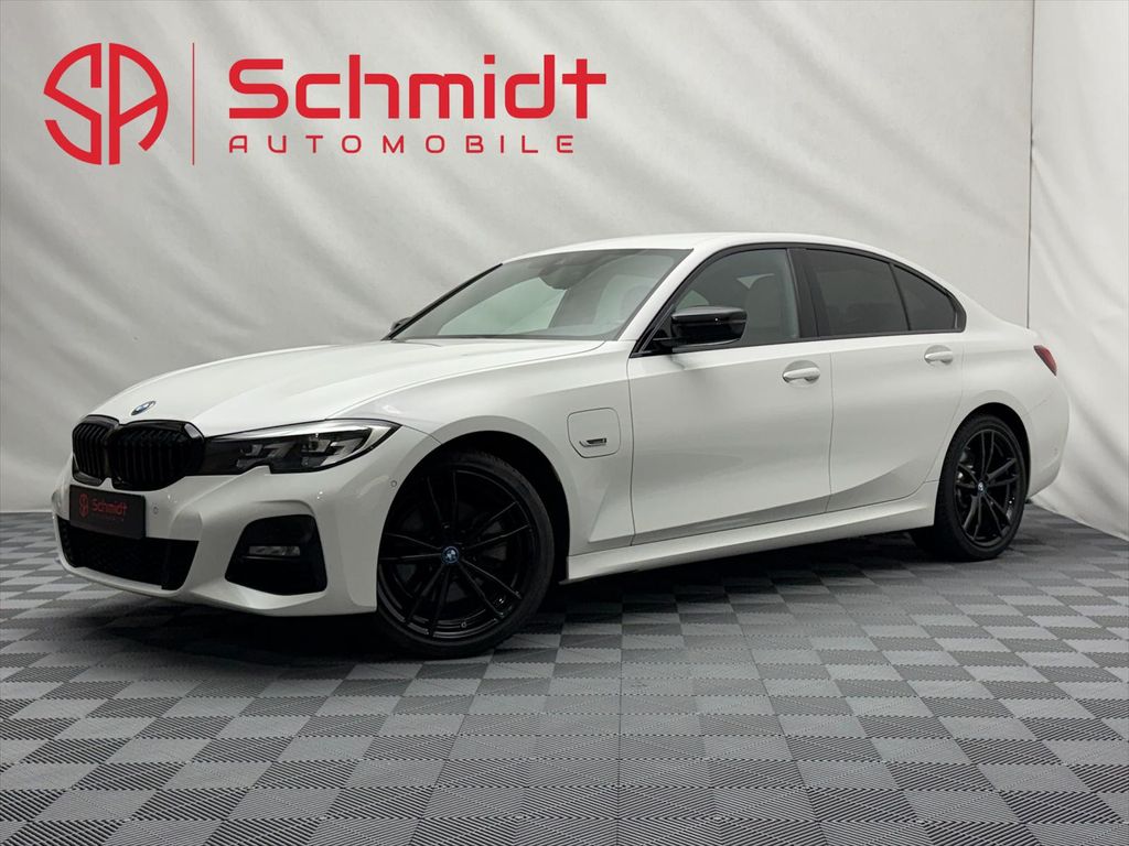 Image of BMW 320