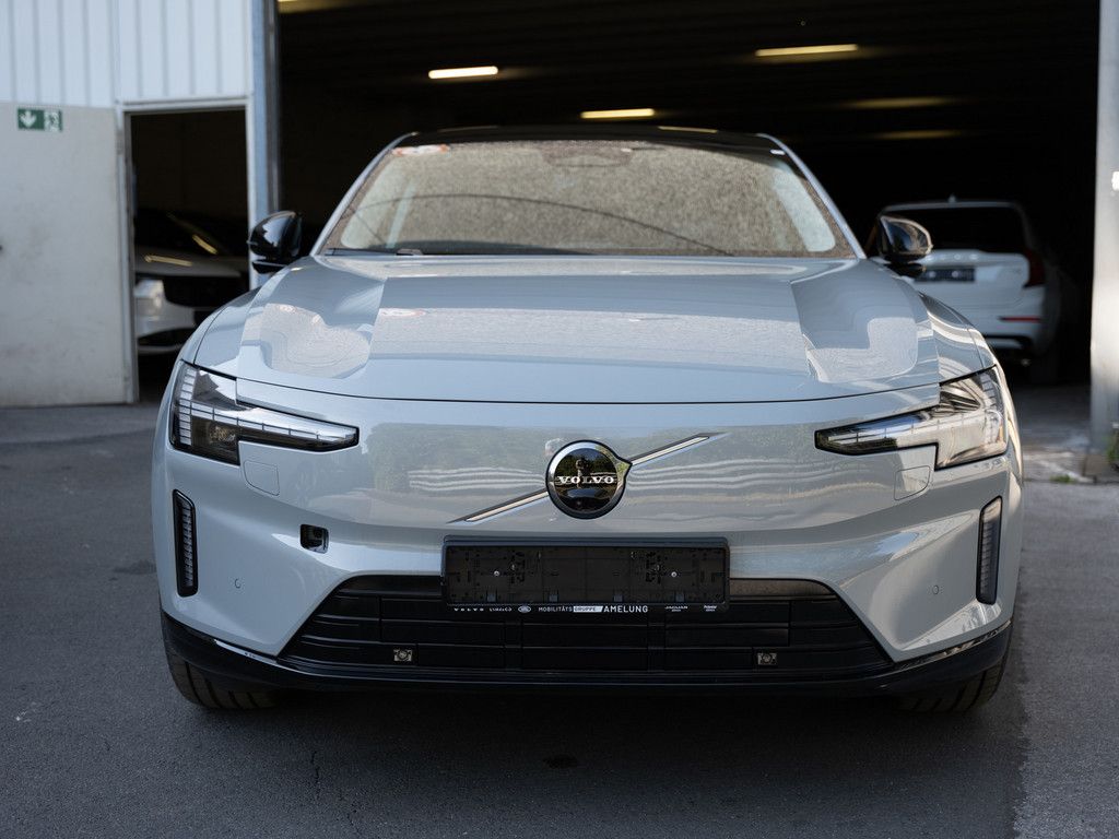 Volvo ES90 Single Motor Extended Range Plus PANO 360° imagem 3