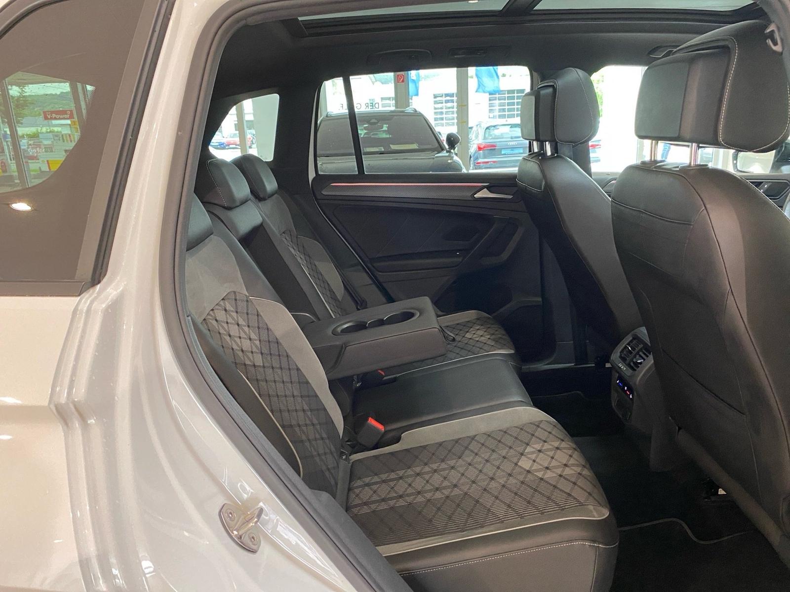 Volkswagen Tiguan 1.5 TSI R-Line BlackStyle AHK IQ.Light RF, миниатюра 11