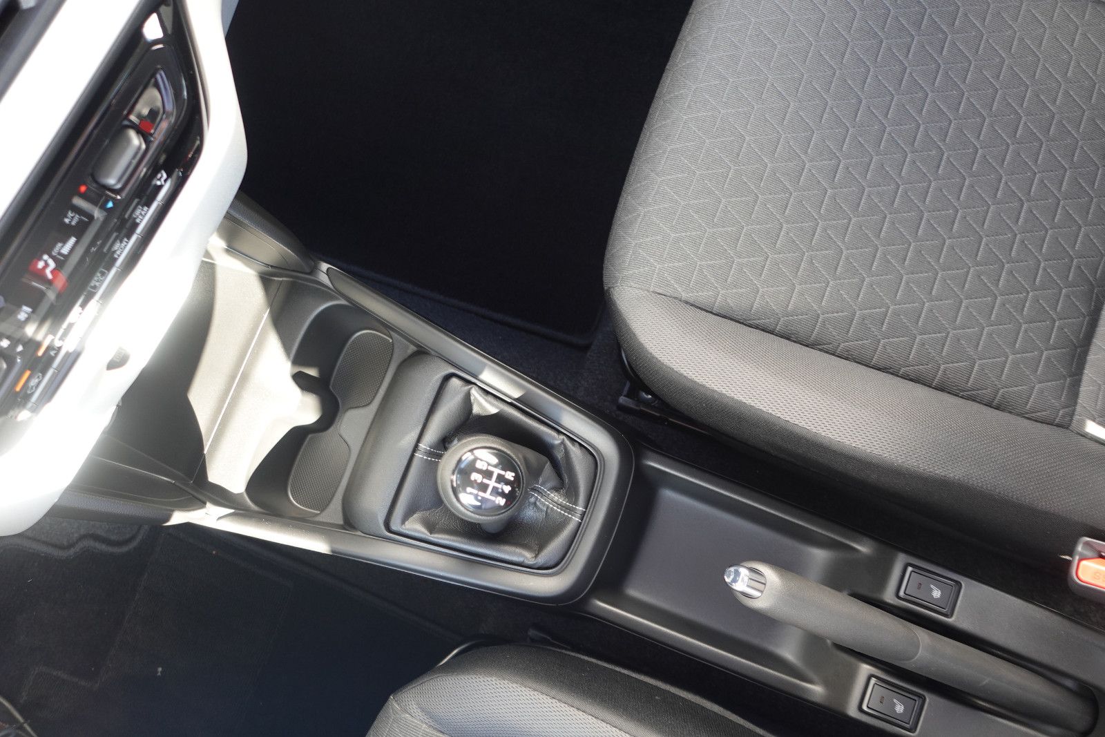 Fahrzeugabbildung Suzuki Swift Comfort 1.2,Navi,Sitzhz,Kamera,Alu,DAB,LED