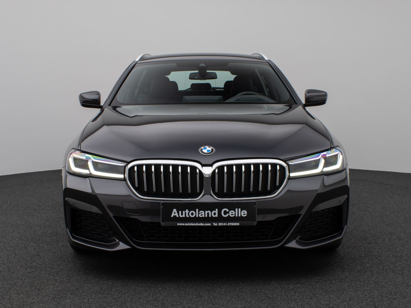 Fahrzeugabbildung BMW 520d xD M Sport Laser Kamera HUD DAB HiFi 19Zoll