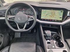 Fahrzeugabbildung Volkswagen Touareg Elegance 4Motion eHybrid Navi LED Leder