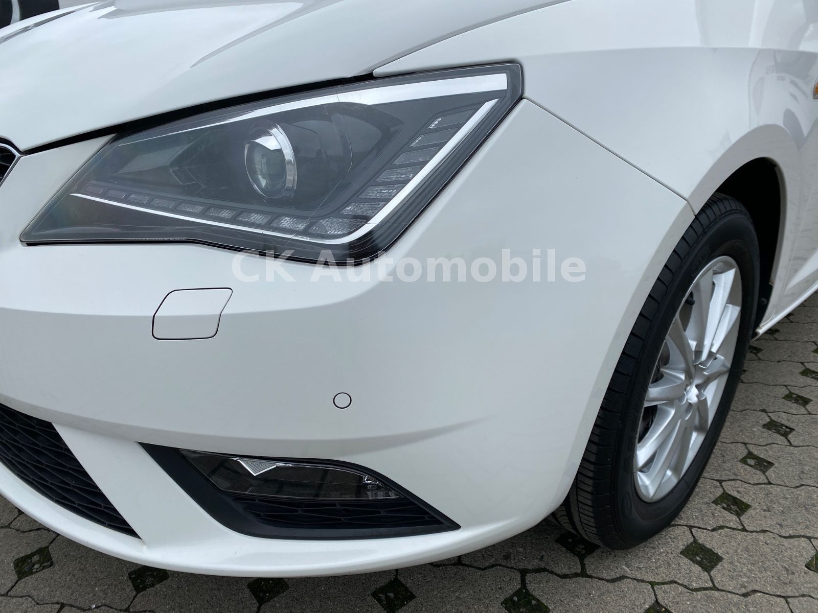 Fahrzeugabbildung SEAT Ibiza ST 1.0 TSI Style DSG/Navi/Bi-Xenon/PDC