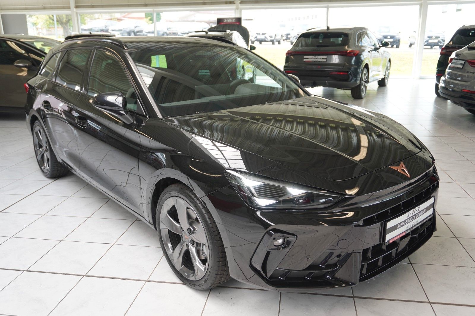 Cupra Leon Sportstourer 2.0 TSI DSG 4Drive*AHK*KAMERA imagem 3
