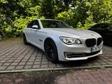 BMW 750i Digital.Tacho/Led/HUD/Soft.Close/Insp.Neu - BMW 7er Reihe in Hannover