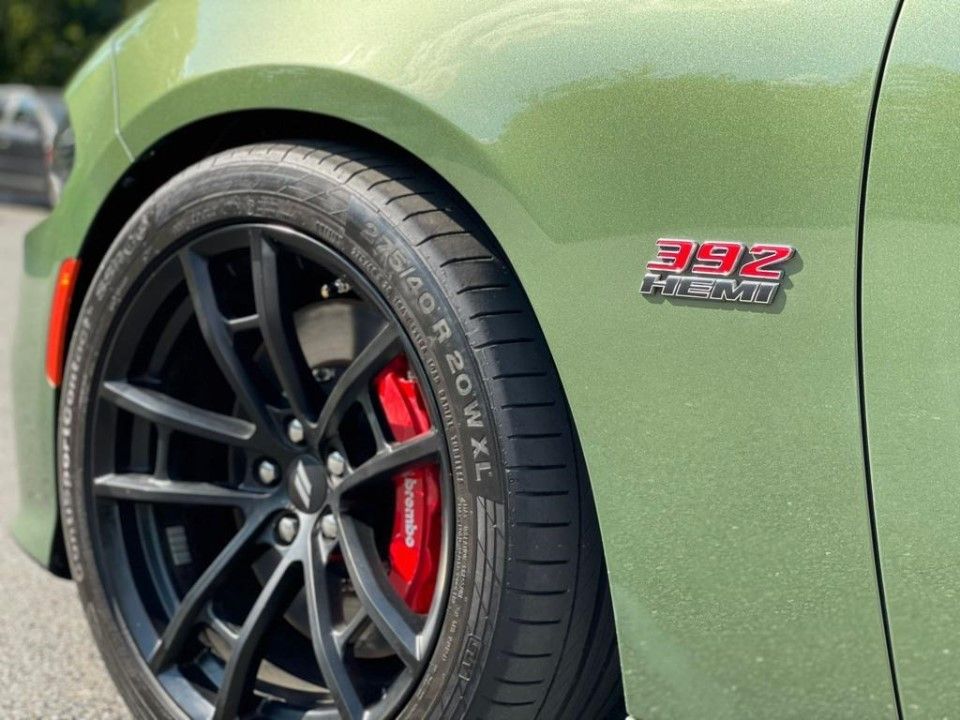 Fahrzeugabbildung Dodge Charger 2020er 6.4 SRT Scatpack Schiebedach