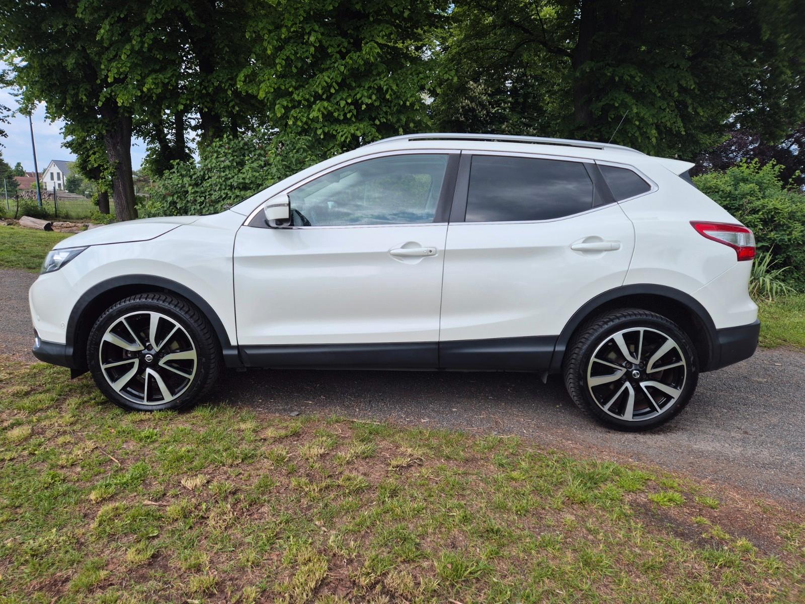 Nissan Qashqai, LEDER, NAVI, 1.HD, NISSAN SCHECKHEFT
