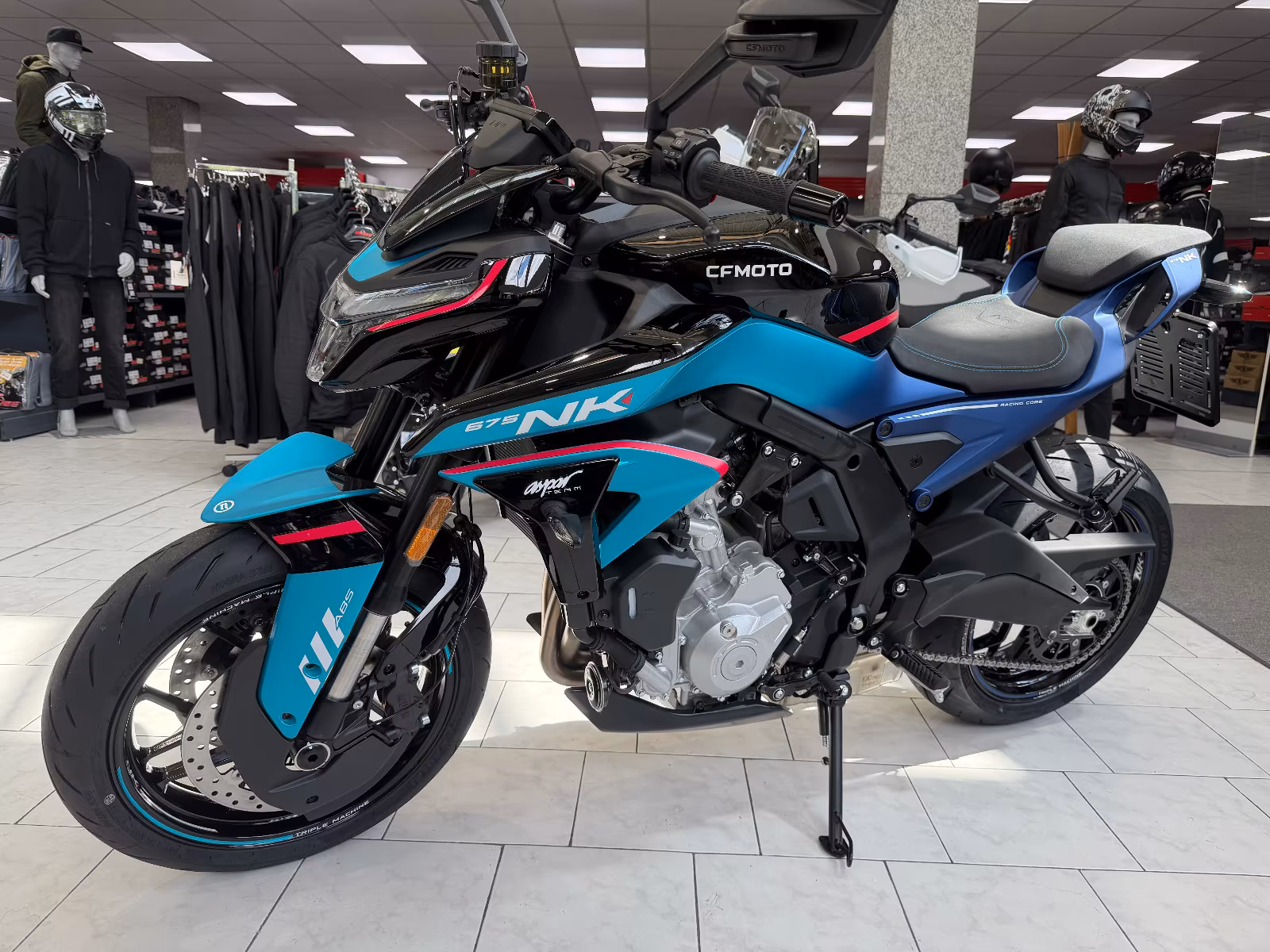 CFMOTO 675NK | 5 Jahre Garantie/Champion Blue