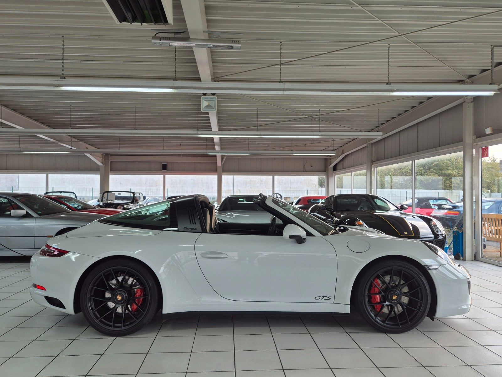 Fahrzeugabbildung Porsche 991 Targa 4 GTS/Approved/Interieur Paket GTS