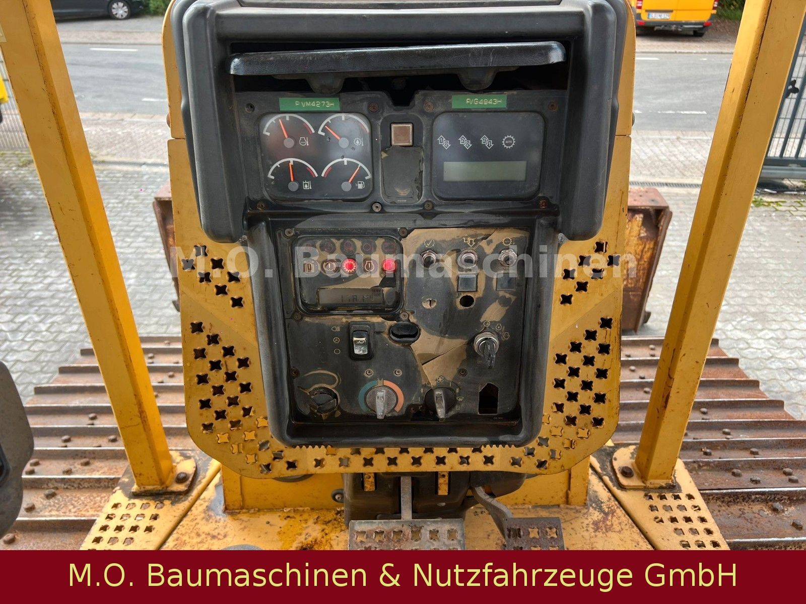 Fahrzeugabbildung CAT Caterpillar D 5 N LGP