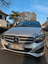 Mercedes-Benz Mercedes B200 Urban Panaromadach Sitzheizung - Mercedes-Benz B 200 in Braunschweig
