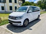 Volkswagen T6 Multivan 2,0 TDI DSG 4Motion Kamera AHK LED