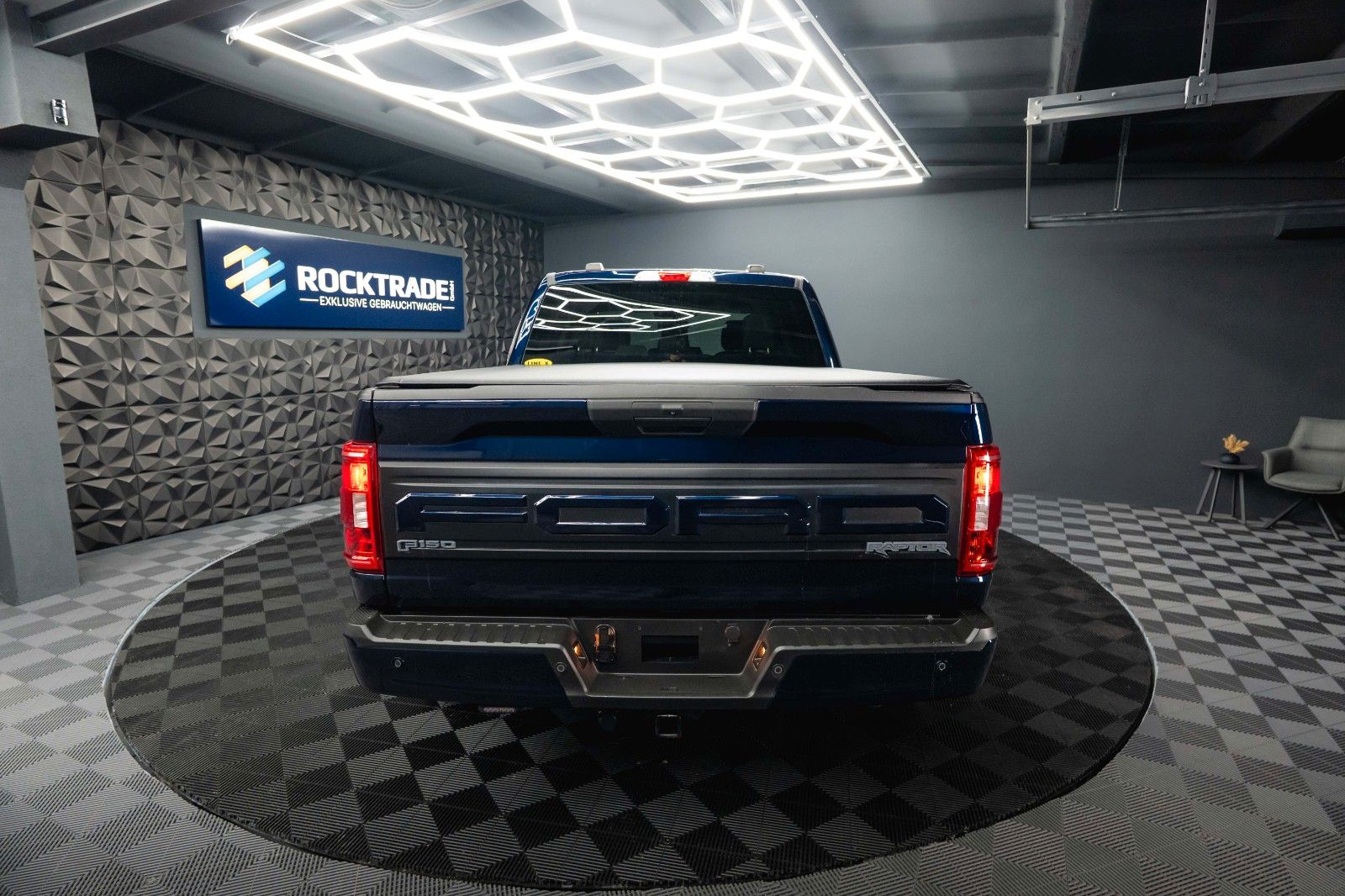 Fahrzeugabbildung Ford F150 5.0L V8 4x4 Offroad SuperCrew RAPTOR 19%