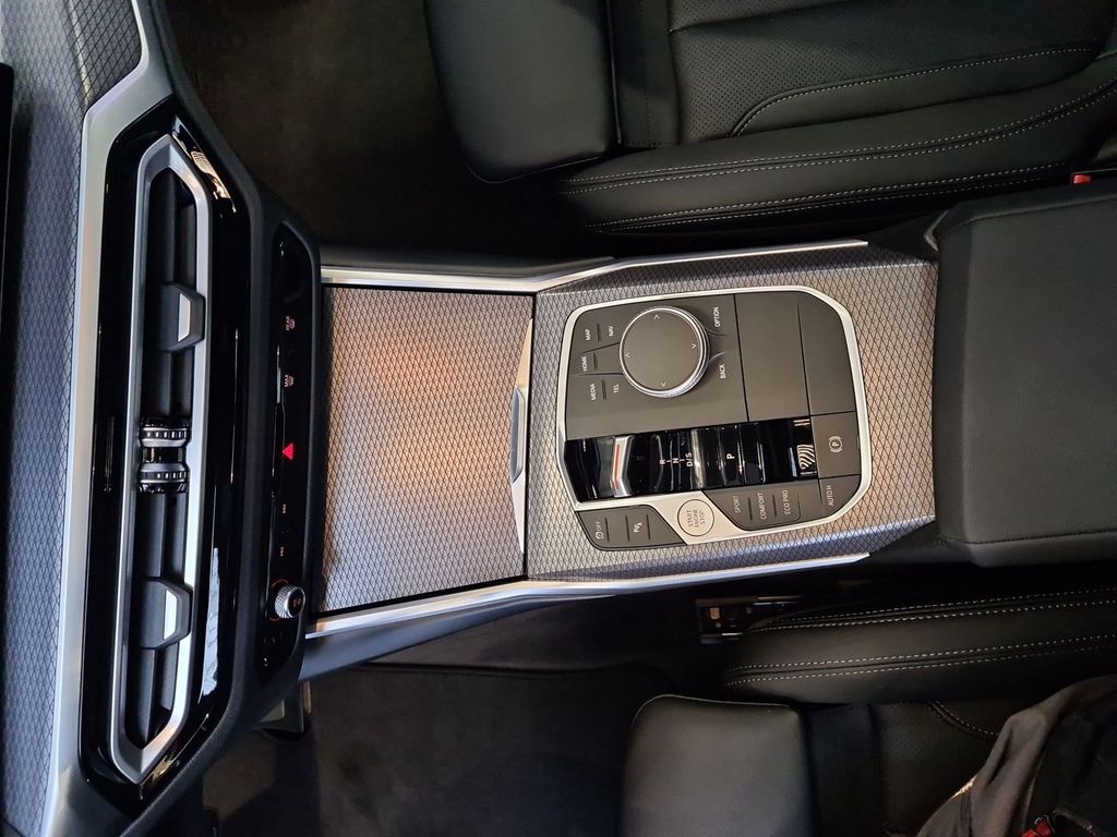 BMW 320 d M-Sport LED Head-Up HiFi DAB RFK AHK Pano u