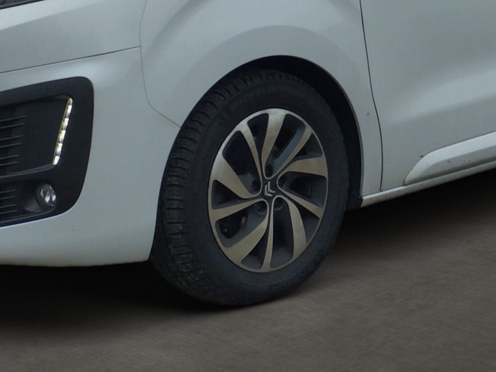 Fahrzeugabbildung Pössl Campster Citroen 145 PS Automatik DAB, RFK, Navi