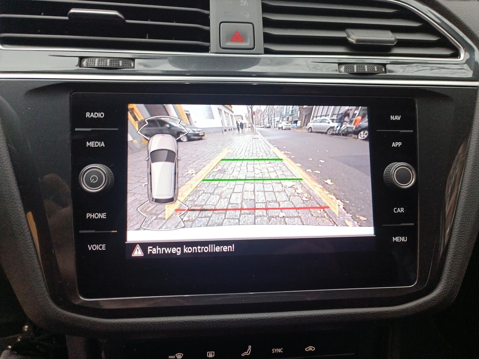 Volkswagen Tiguan - Bild 16