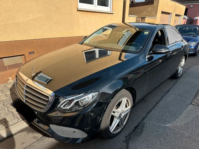 MERCEDES-BENZ Mercedes Benz E 350 D 4 Matic automatik Klima