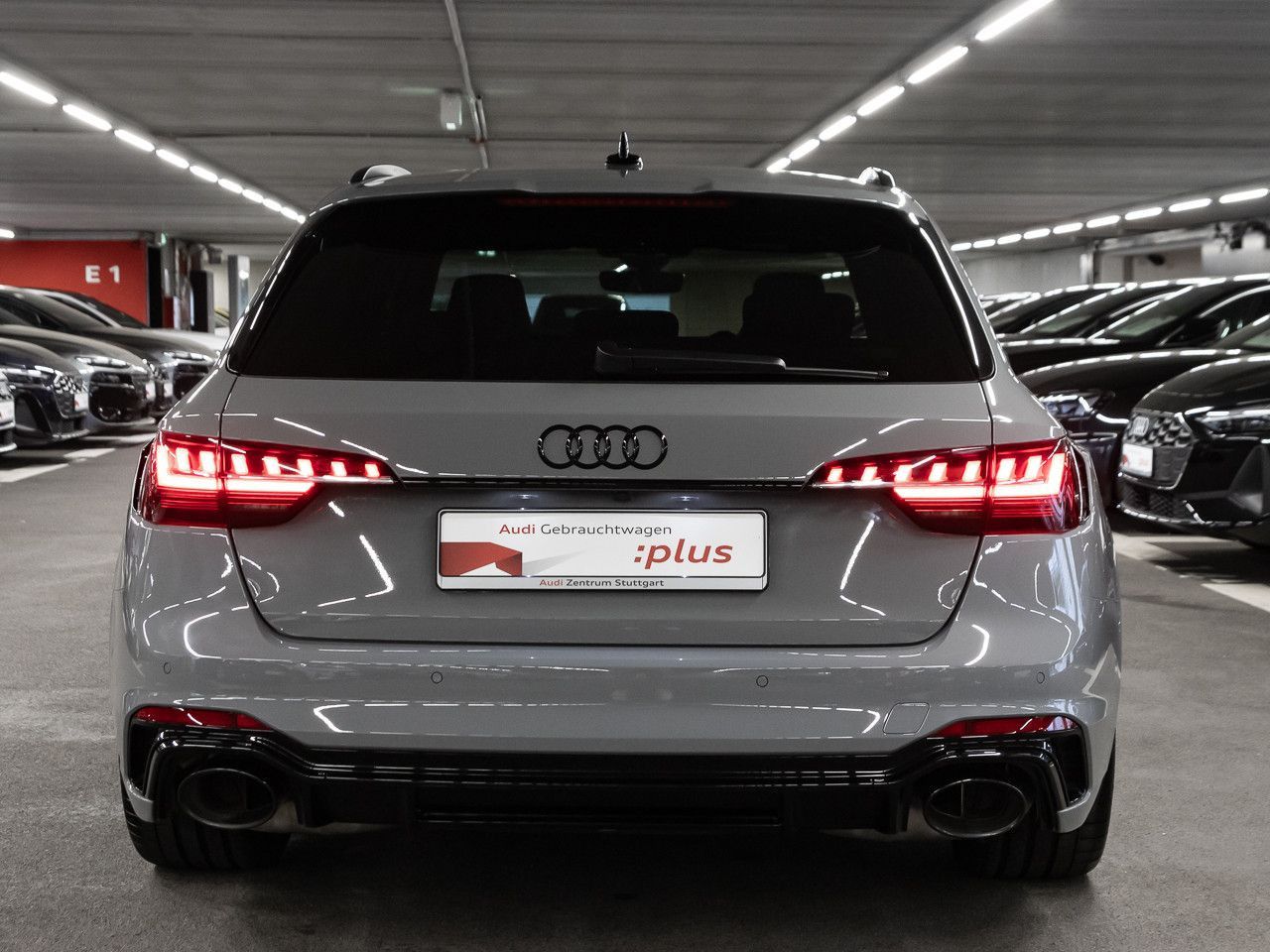 Audi RS4 Avant 2.9 TFSI quattro HeadUp Matrix AHK 20' foto 5