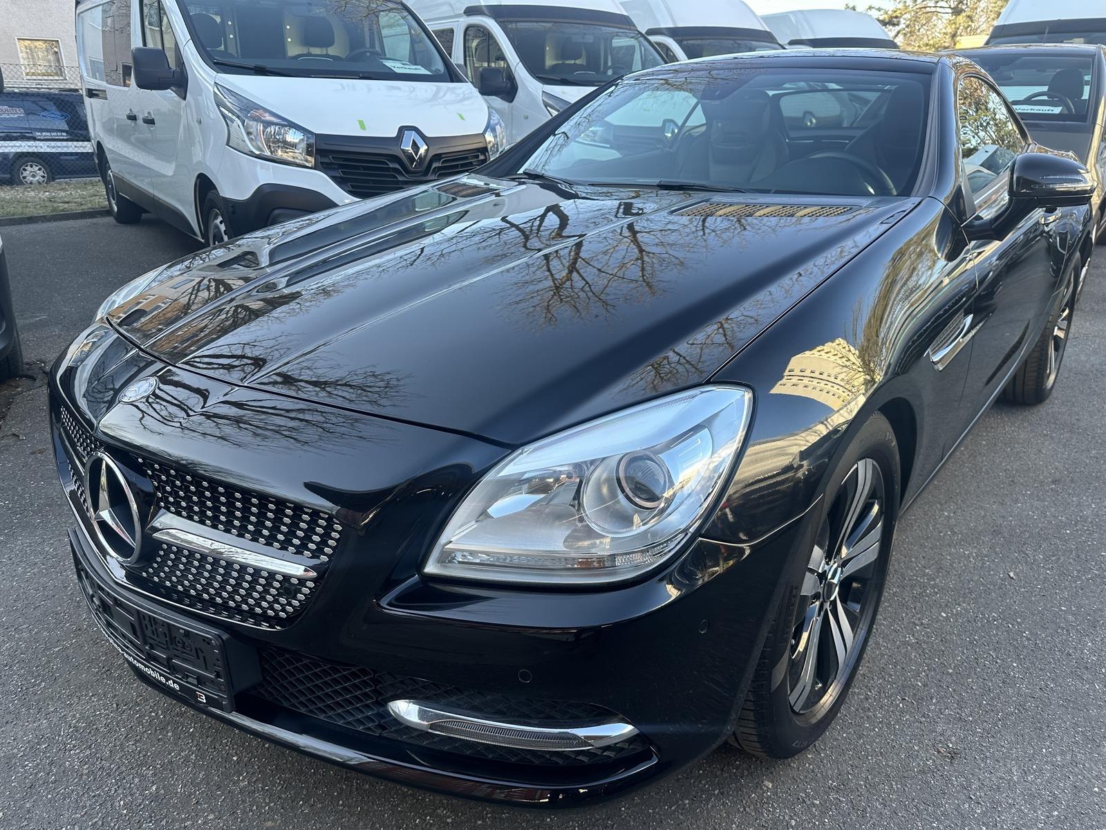 Mercedes-Benz SLK 250 CDI LEDER*SHZG*AIRSCARF*PANO