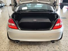 Fahrzeugabbildung Mercedes-Benz SLK 350 Roadster (BI-XENON/PDC/NAVI/LEDER/SHZ/AI