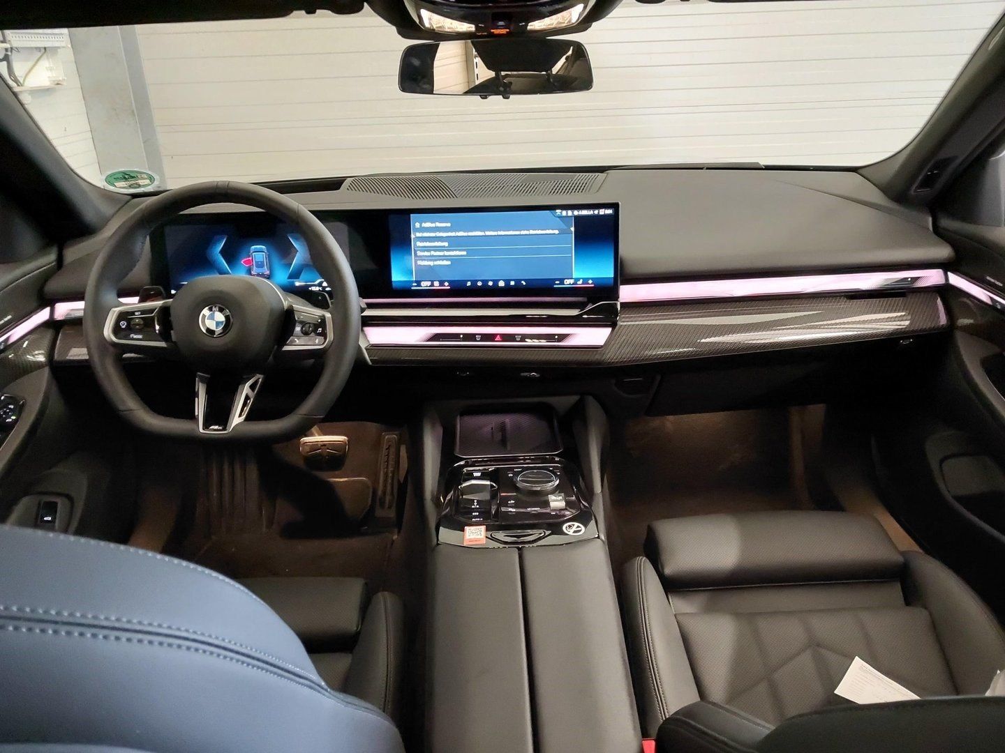BMW 520d Touring M Sport Head-Up AHK Pano-Glasdac foto 4