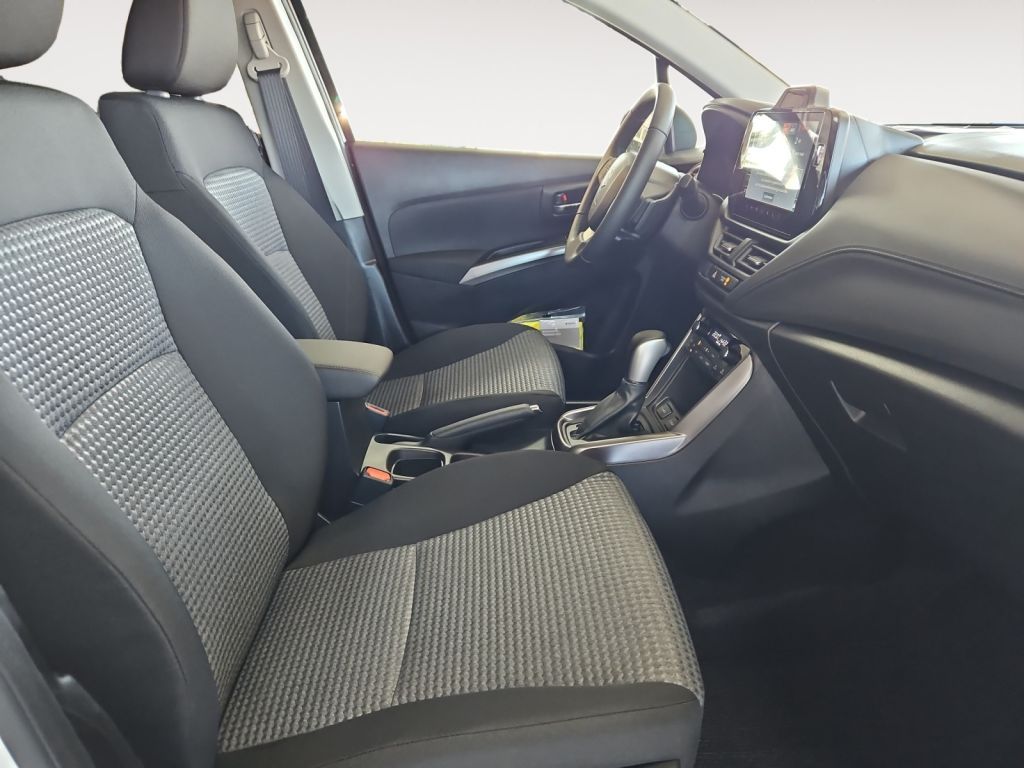 Fahrzeugabbildung Suzuki S-Cross 1.4 Automatik Comfort Navi LED PDC Rückf