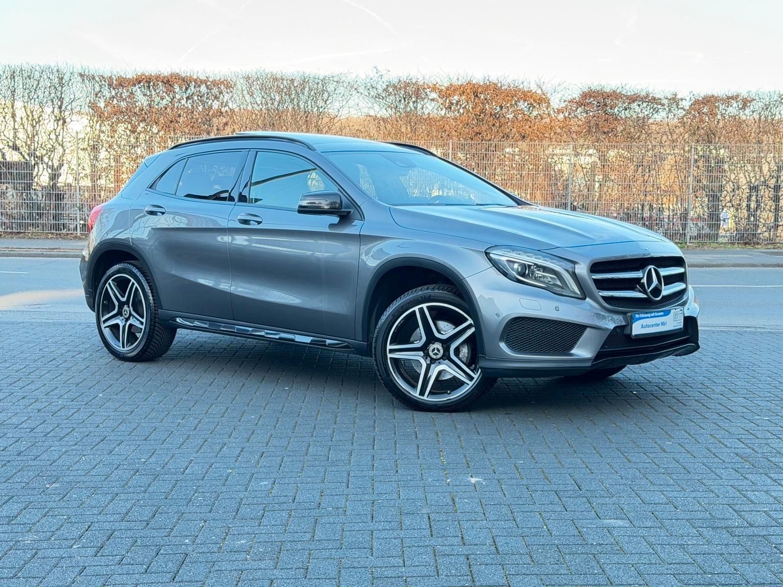 Mercedes-Benz GLA 220 CDI 4Matic AMG Line NightPaket-Pano-LED-