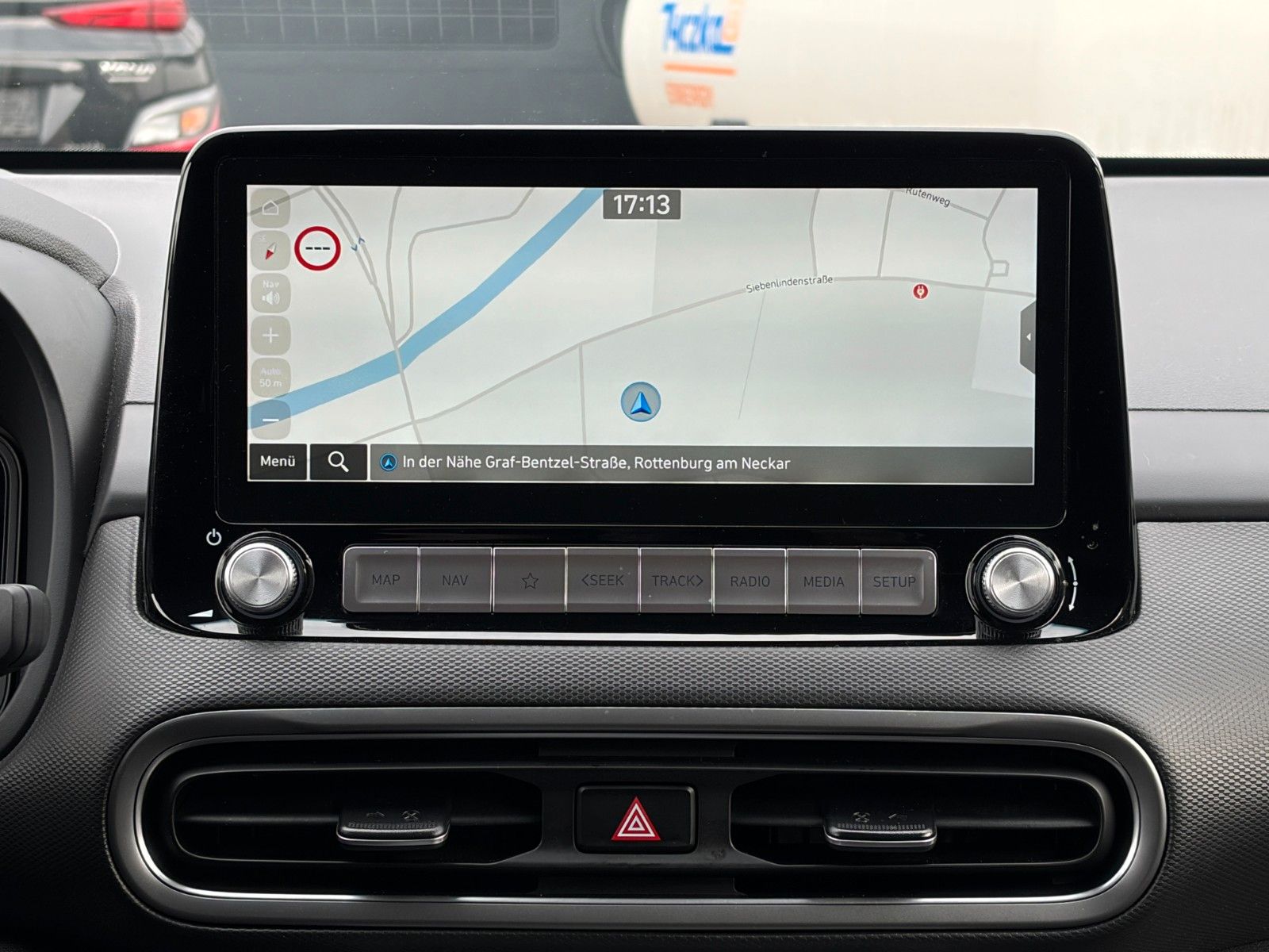 Fahrzeugabbildung Hyundai KONA E Advantage 11kw OBC LED ACC CAM SHZ NAVI