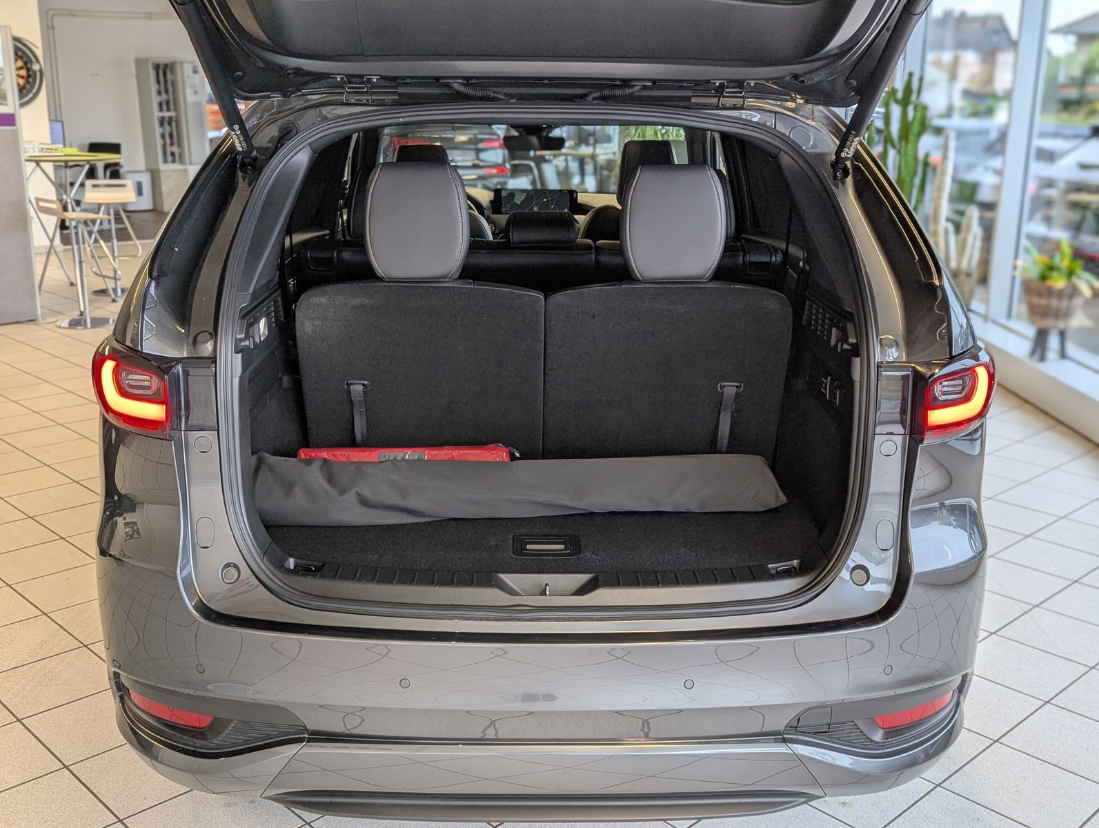 MAZDA CX-80 3.3L E-SKYACTIV D 254 HOMURA+ 7-Sitze Pano - Image 20