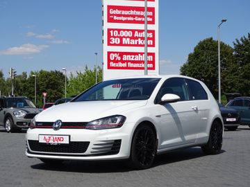 Volkswagen Golf - 2