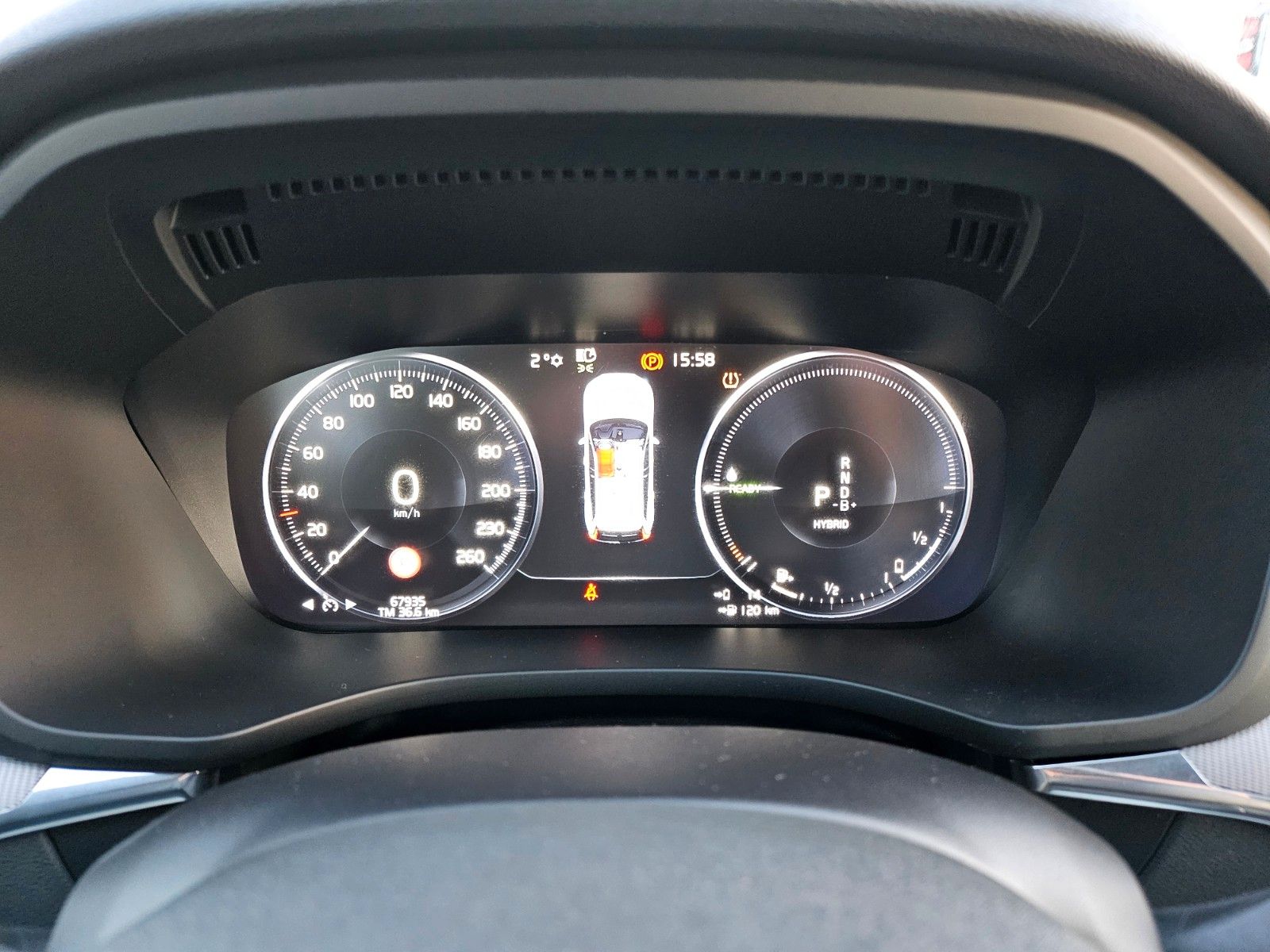 Fahrzeugabbildung Volvo XC60 R DesignmPlug-In Hybrid AWD