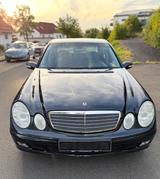 Mercedes-Benz E 240CLASSIC /6 Zylinder/Automatk /Nur 126000 - gebrauchte Mercedes-Benz E 240 aus dem Jahr 2003