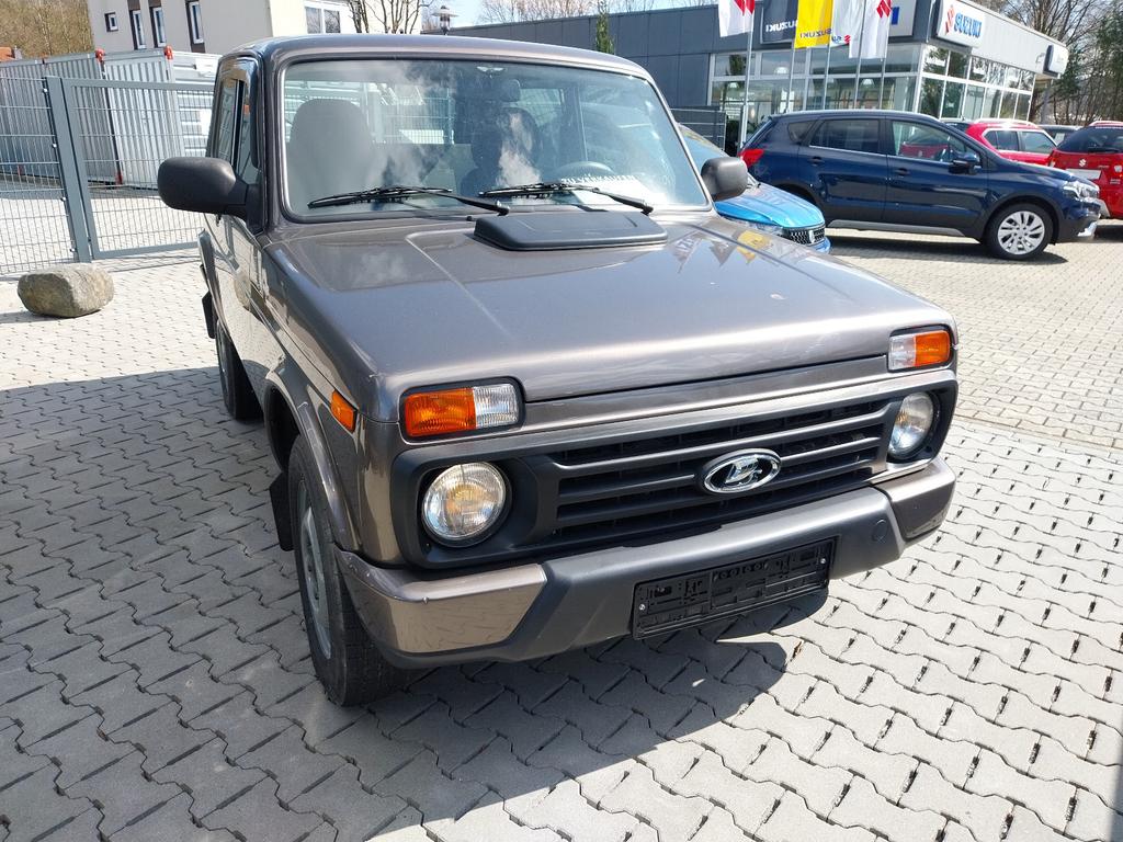 Lada Urban