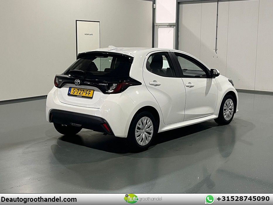 Toyota Yaris 1.5 Hybrid Active imagem 2