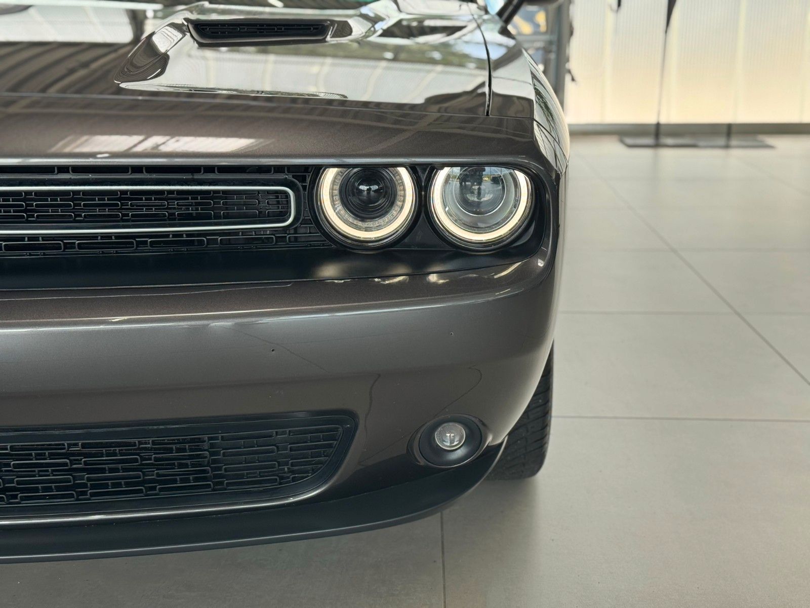 Fahrzeugabbildung Dodge Challenger SXT 3.6 V6 Navi Alpine CarPlay LPG