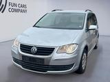 Volkswagen Touran United 1.6 AHK Tempomat PDC-Hinten 2.Hand - Volkswagen Touran aus 2009: United