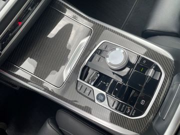 BMW X7 - 12