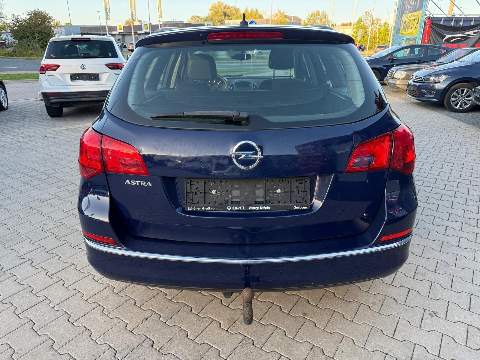 Opel Astra 2015 — photo 5