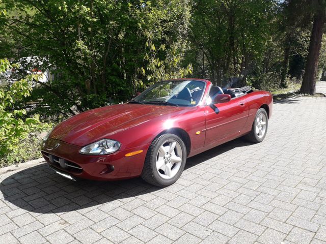 Jaguar XK8 Cabriolet, 1. Hand