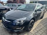 Opel Astra J Sports Tourer Exklusiv - Opel Astra Exklusiv mit Diesel-Antrieb