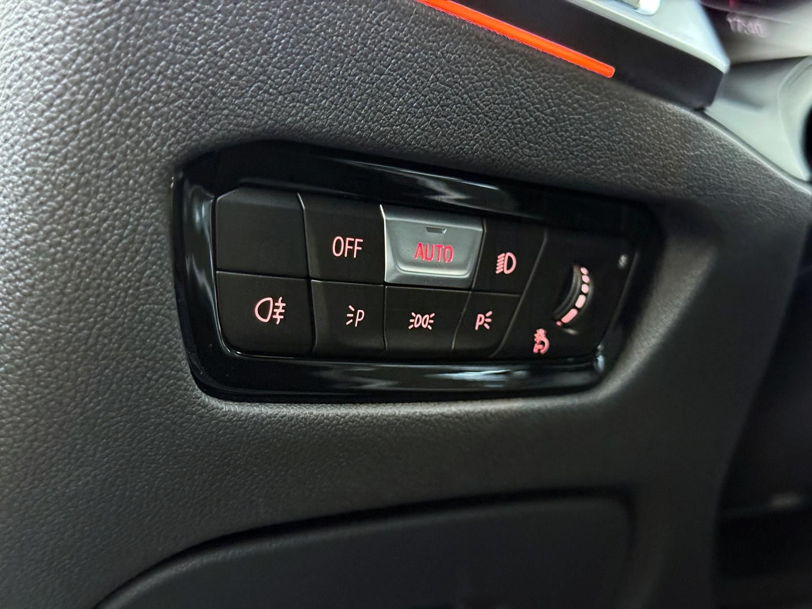 Fahrzeugabbildung BMW XDR*INDIVIDUAL*LASER*STANDHZ*H&K*HUD*KLAPPE*DE