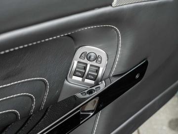2013 Aston Martin V8 VANTAGE 缩略图 26