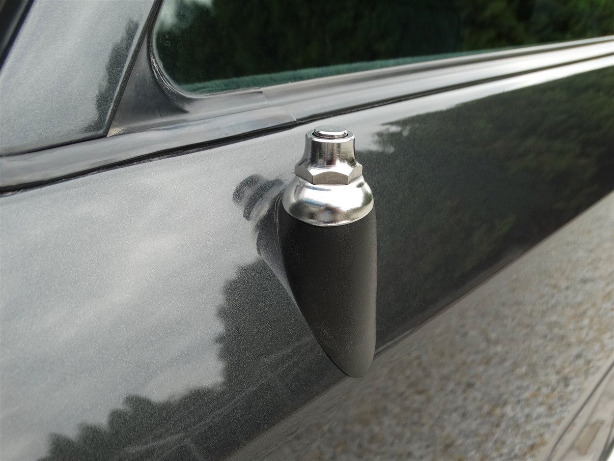 Fahrzeugabbildung Mercedes-Benz E 320 Kombi/Ausnahmezustand/7 Sitze/Klima