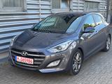 Hyundai i30 AUTOMATIK/PANO/KAMERA/2.HAND/SHZ/TÜV NEU - gebrauchte Hyundai i30 aus dem Jahr 2015
