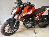 KTM 125 Duke , ABS, MyRide, LED