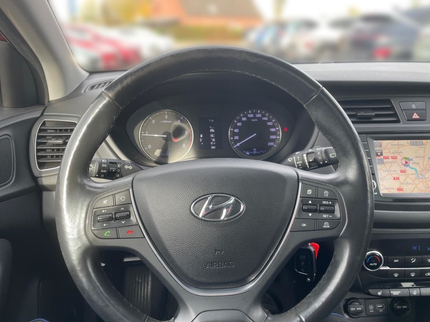 Fahrzeugabbildung Hyundai i20 Coupe 1,4 CRDi Style Leder Allwetter Panoram