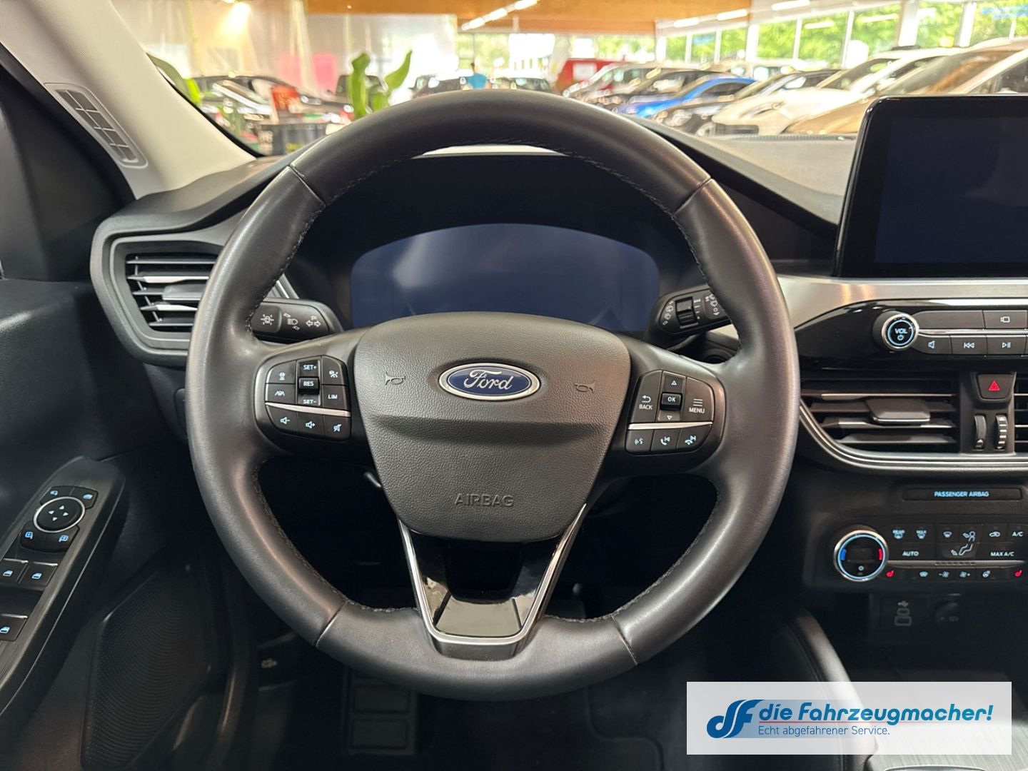 Fahrzeugabbildung Ford Kuga Titanium X Navi Digitales Cockpit Soundsyst