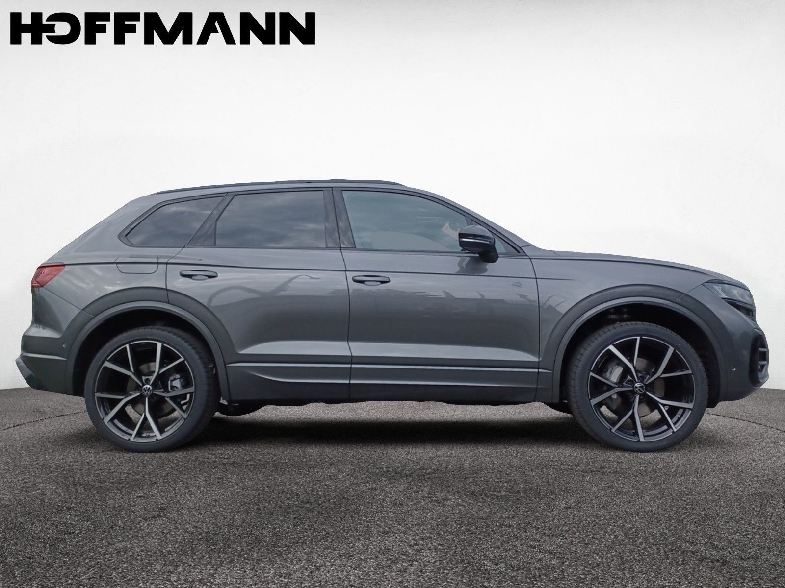 Fahrzeugabbildung Volkswagen Touareg R-Line FINAL EDITION Black Style VOLL